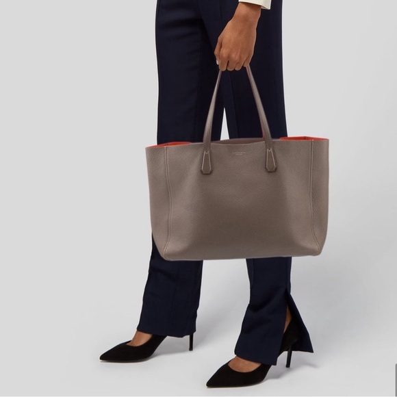 Tory Burch Perry Tote & Wristlet - Excellent condition - Picture 2 of 11